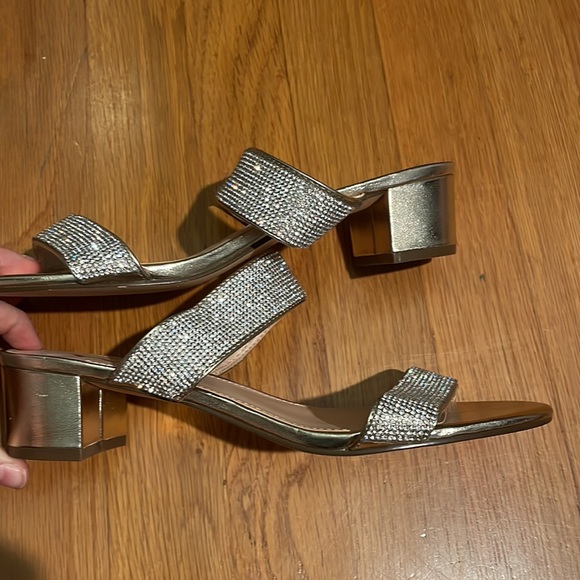 Touch of Nina Gold diamond double strap heel - Picture 1 of 7